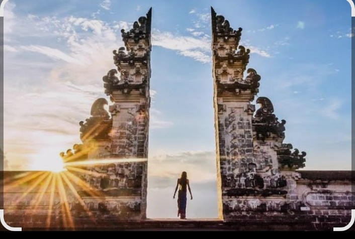 East Bali private tour Lempuyang Tirta Gangga